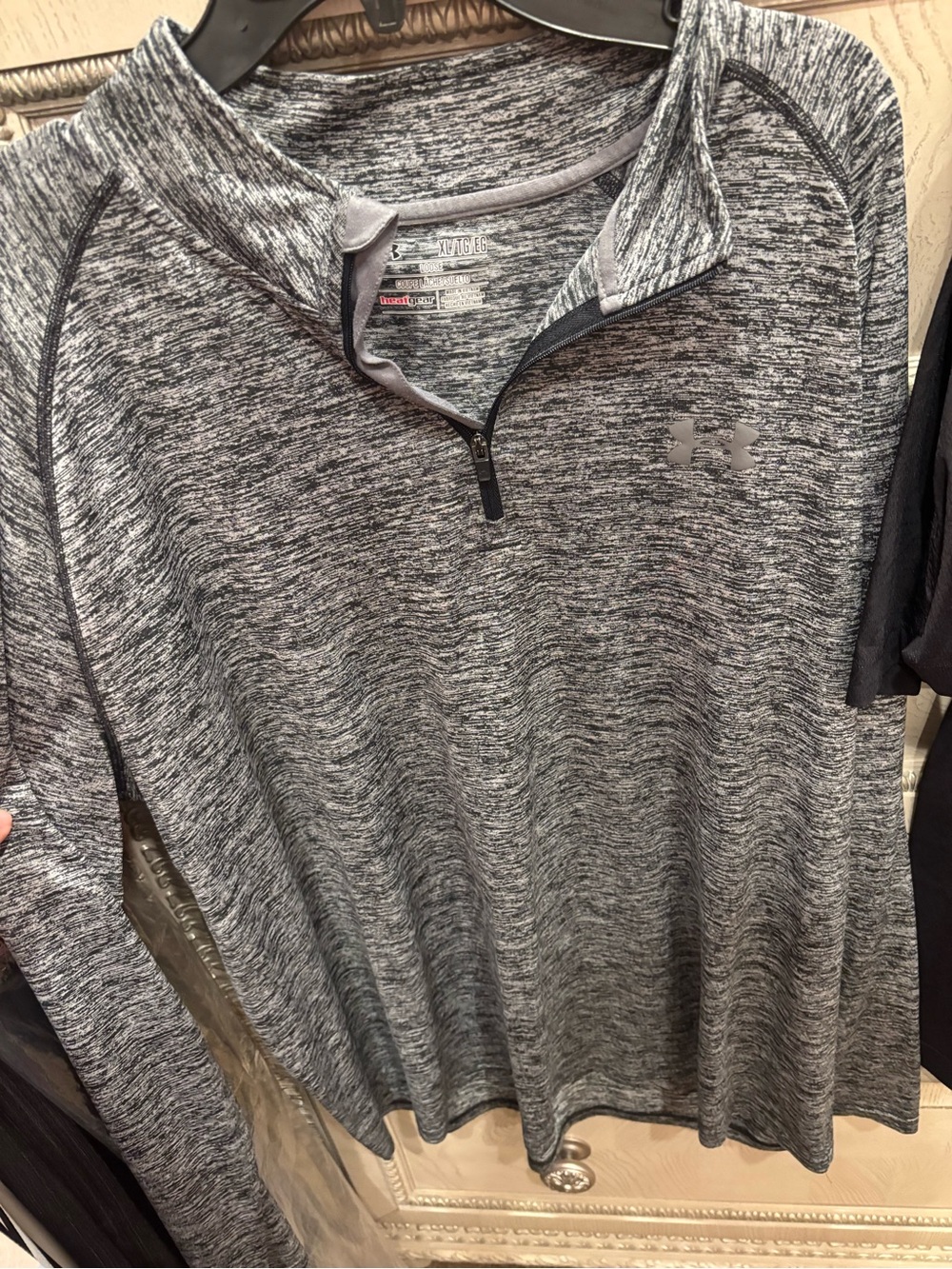 Under Armour Men’s Gray Heather Half-Zip Performance Pullover